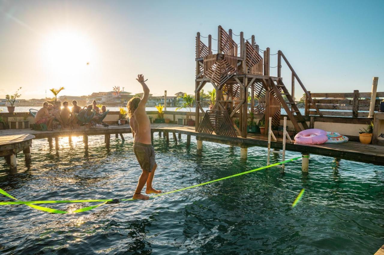 博卡斯德尔托罗 Aqua Lounge旅舍 外观 照片