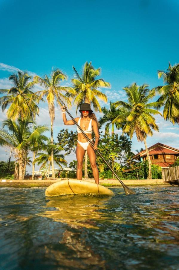 博卡斯德尔托罗 Aqua Lounge旅舍 外观 照片