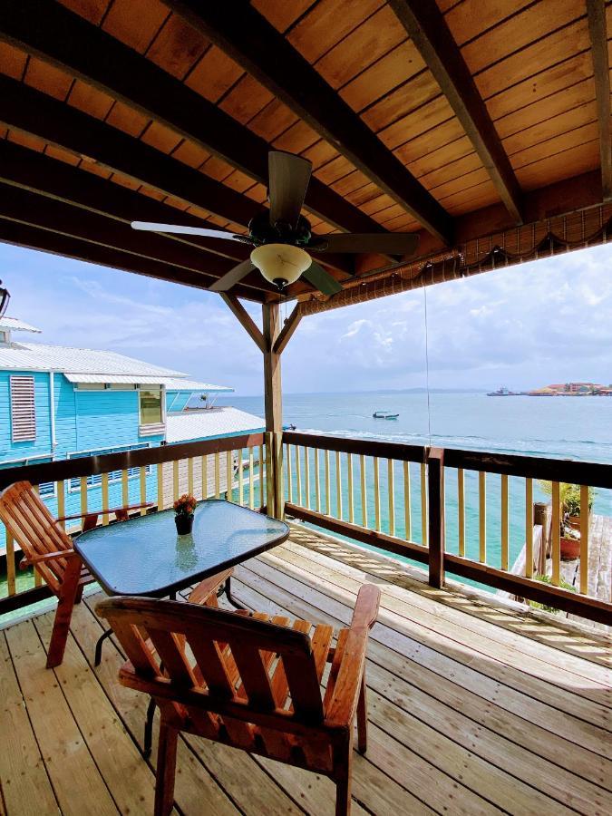 博卡斯德尔托罗 Aqua Lounge旅舍 外观 照片